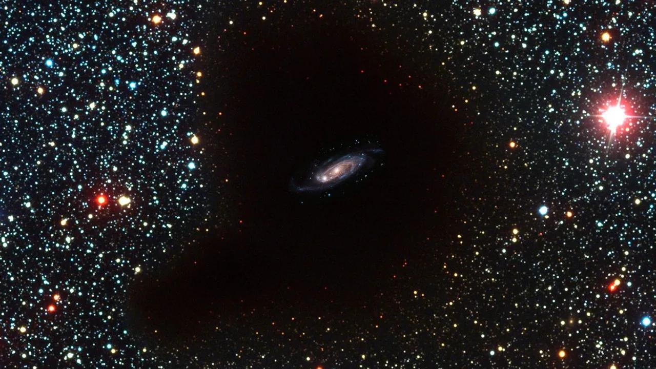 Earth Might Be Inside A Giant Cosmic Void, Scientists Suggest Image