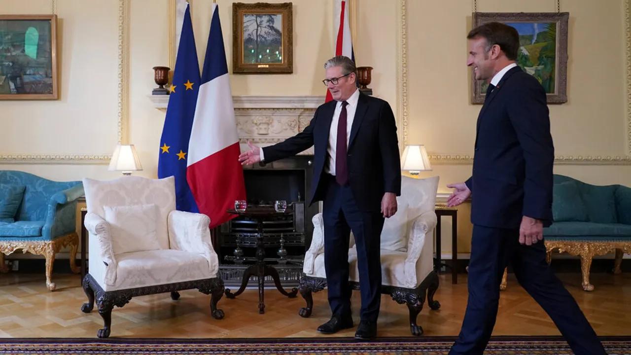 Uk And France Forge Historic Nuclear Weapons Pact Image