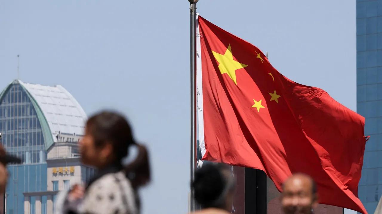 Chinese Banks Struggle With Beijing's Consumer Lending Initiative Image