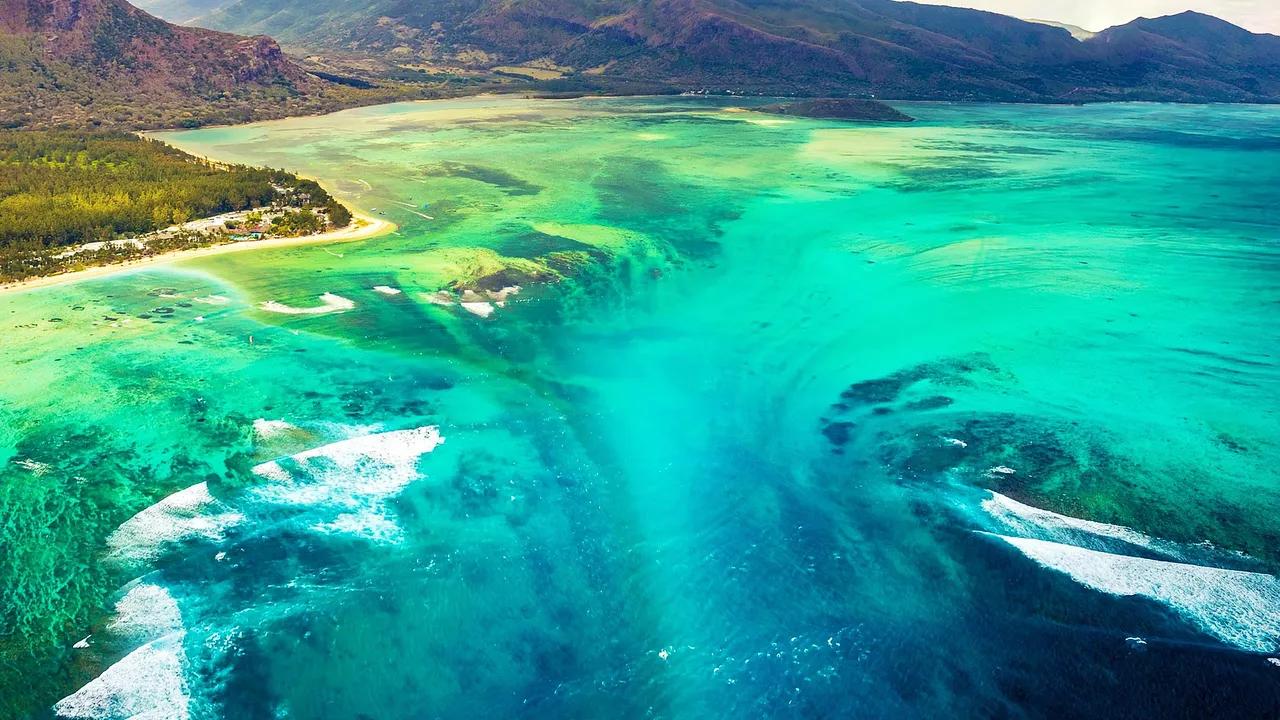 Earth’s Largest Waterfall Lies Hidden In The Ocean's Depths Image