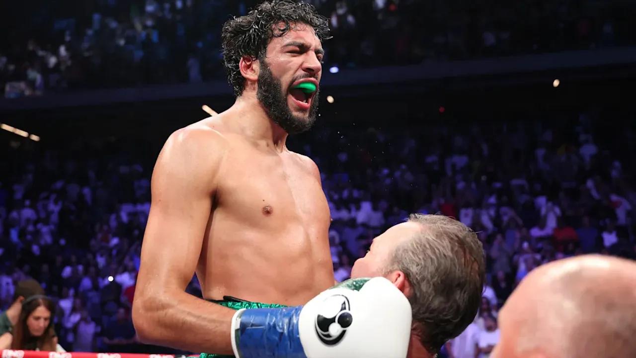 Hamzah Sheeraz Knocks Out Edgar Berlanga, Eyes 2026 Canelo Alvarez Fight Image