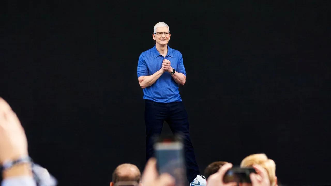 Research Firm Suggests Apple Replace Tim Cook As Ceo Image