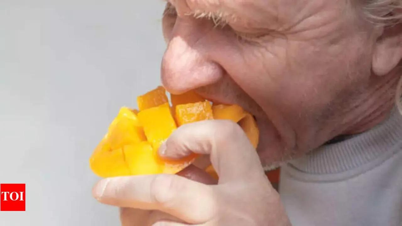Safe Ways For Diabetics To Enjoy Mango Without Spiking Blood Sugar Image