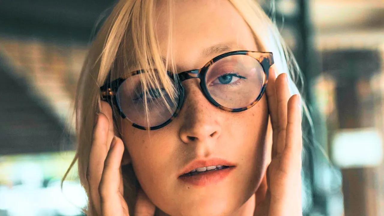 Why Our Brains Feel Overloaded And How To Restore Clarity Image