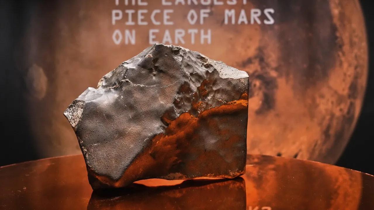 Mars Meteorite Sells For Record $5.3 Million At Auction Image