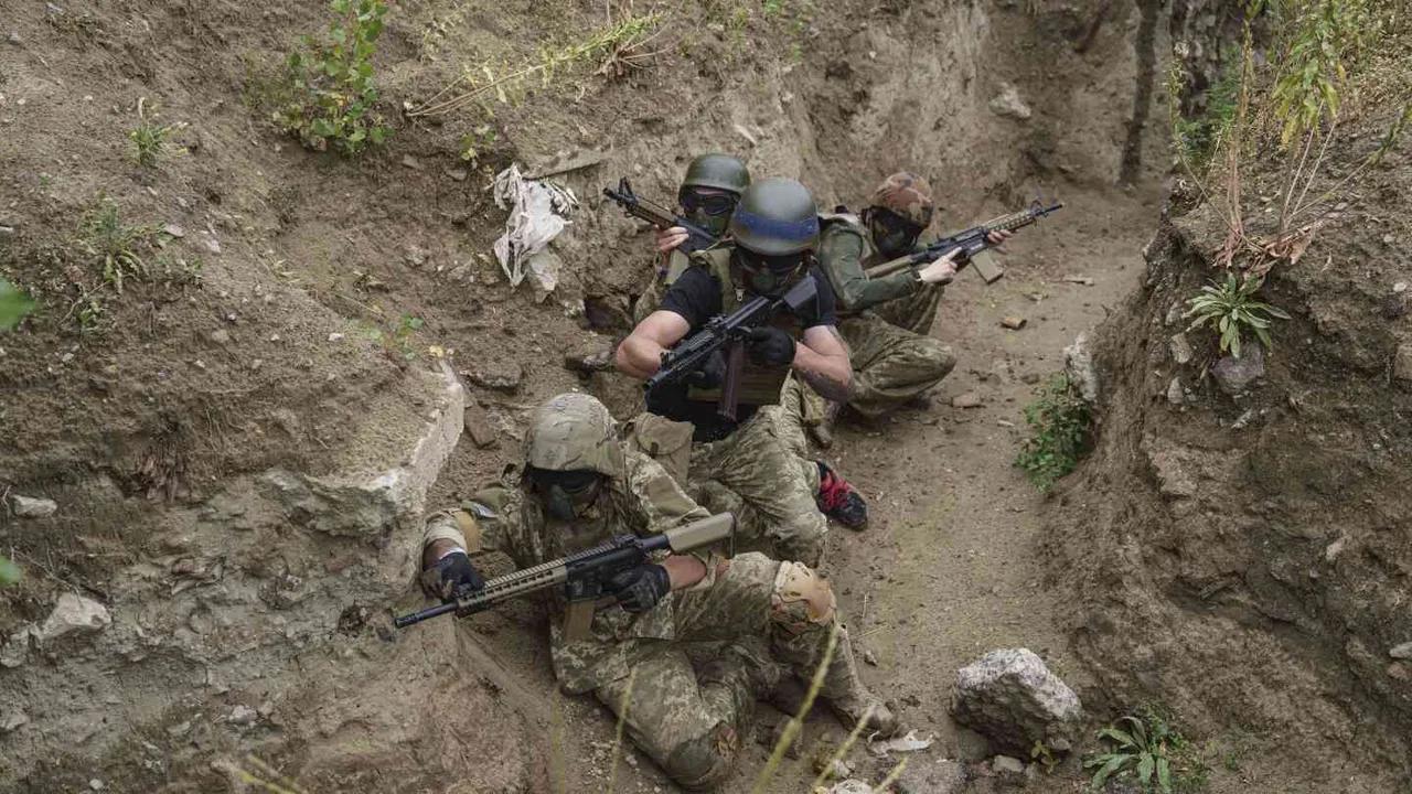 Ukraine To Increase Domestic Arms Production Amid Russian Threat Image