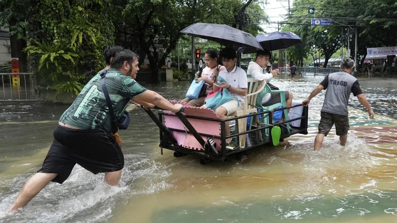 Typhoon Wipha Impacts Asia: Photos From Vietnam And The Philippines Image