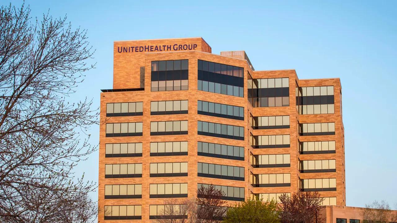 Unitedhealth Stock Drops Amid Doj Requests Compliance Image