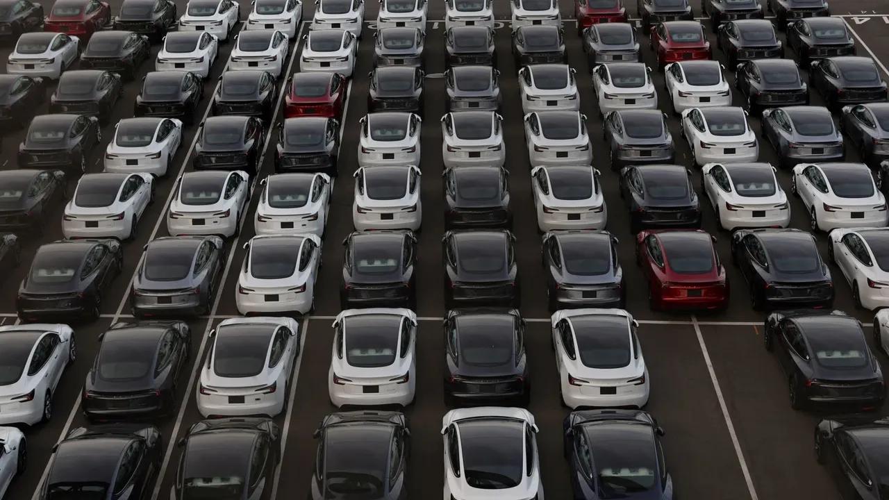 Japan Faces New Challenges Despite Trump's Auto Tariff Deal Image