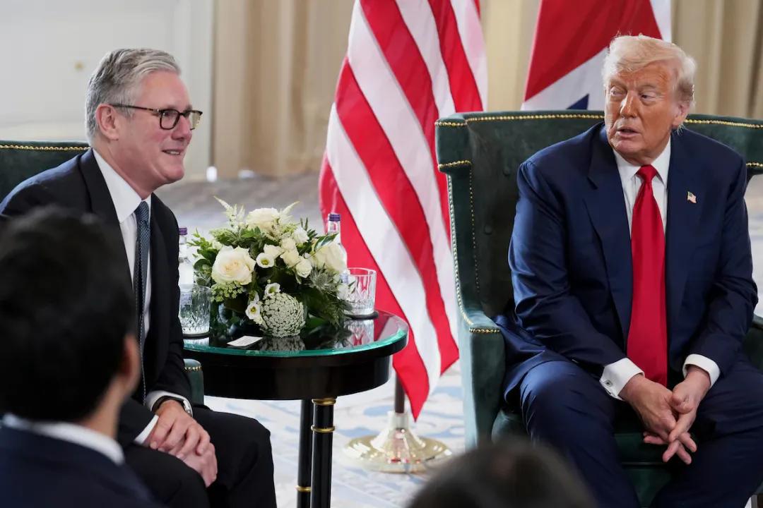Trump Considers Earlier Sanctions On Russia Amid Ukraine Conflict Image