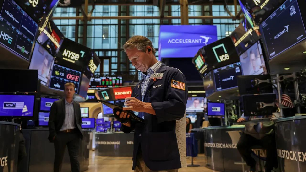 S&p 500 Futures Steady As Investors Await Fed Decision And Analyze Gdp Image
