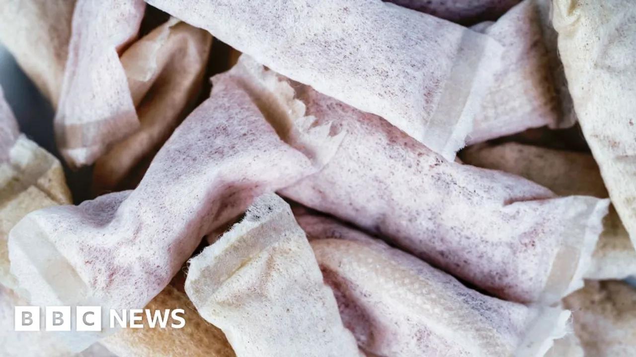 Caffeine Pouches: A Rising Trend Among Teens Raises Concerns Image