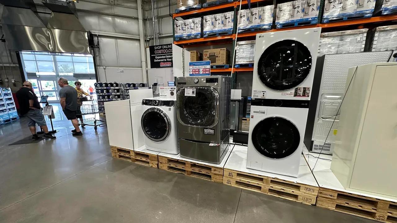 Us Inflation Gauge Rises As Trump's Tariffs Impact Prices Image