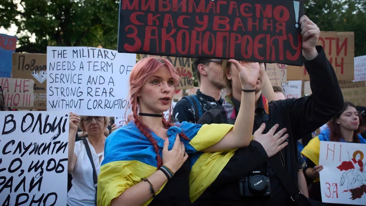 Ukraine Restores Independence Of Anti-corruption Agencies Image