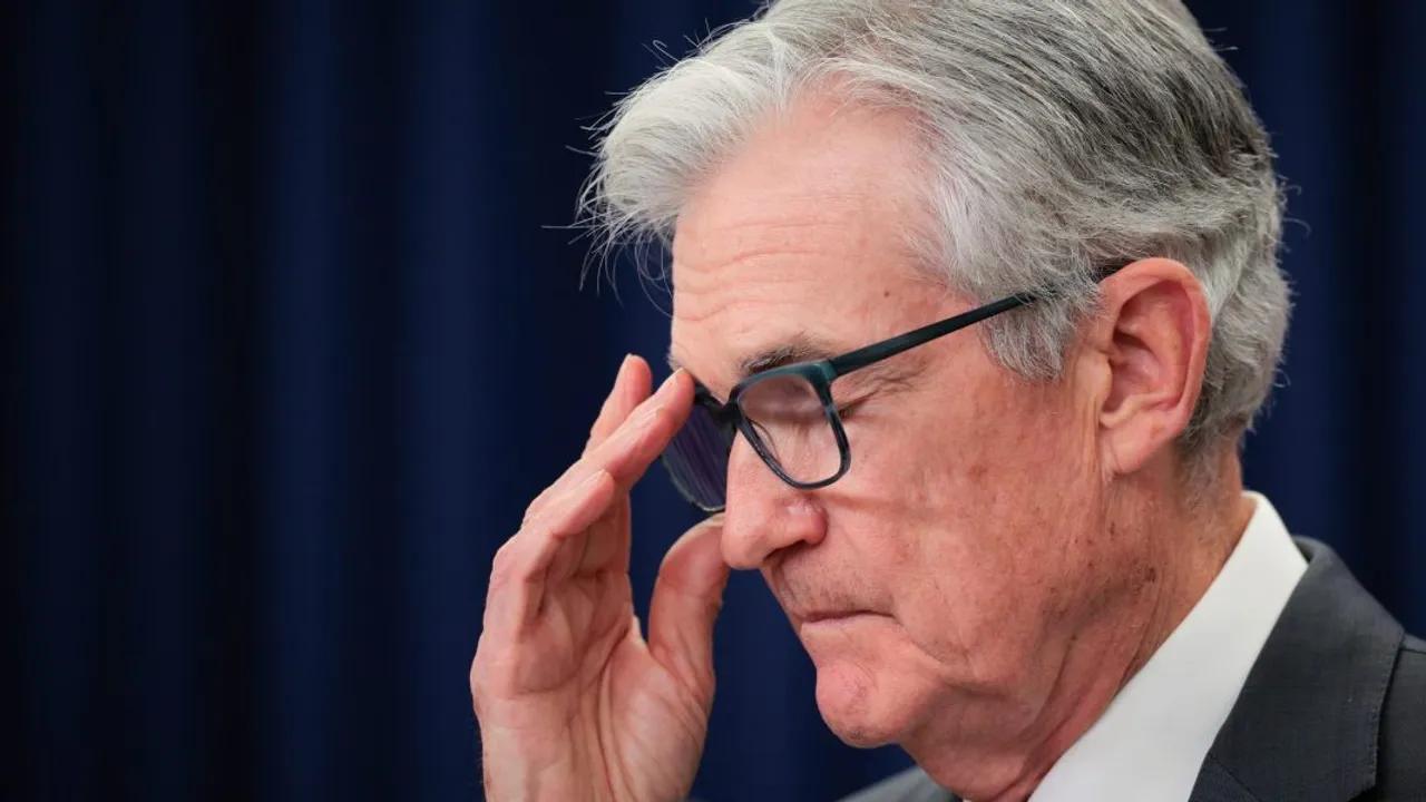 Trump Eyes Fed Vacancy As Kugler Steps Down, Urges Rate Cuts Image