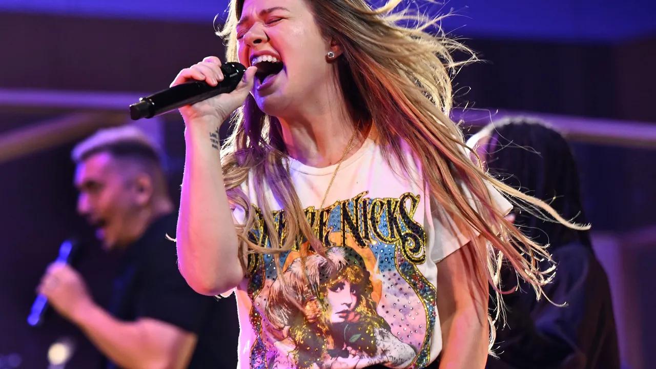 Kelly Clarkson Delays Vegas Shows Due to Family Health Concerns Image
