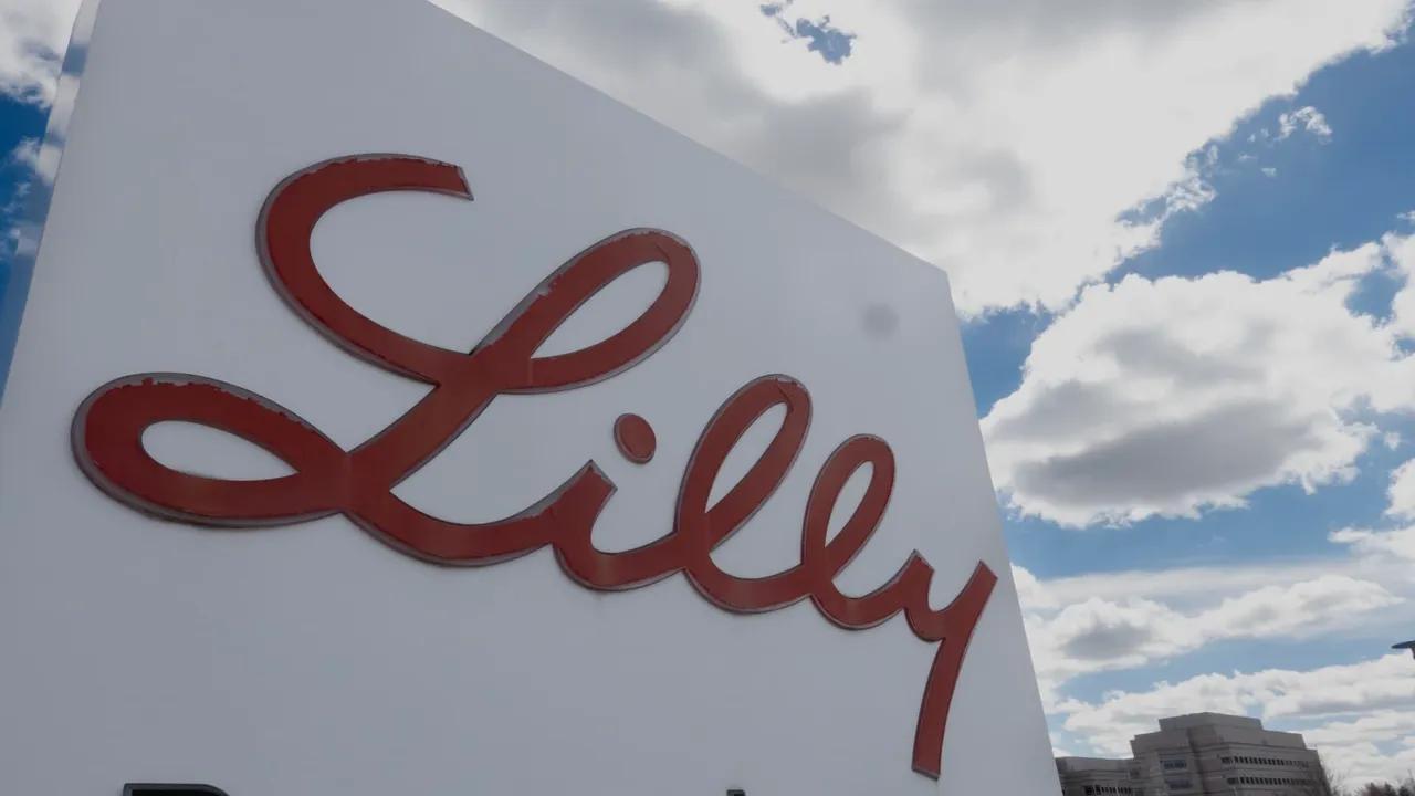 Eli Lilly's Obesity Pill Shows Promise in Late-Stage Trial Image