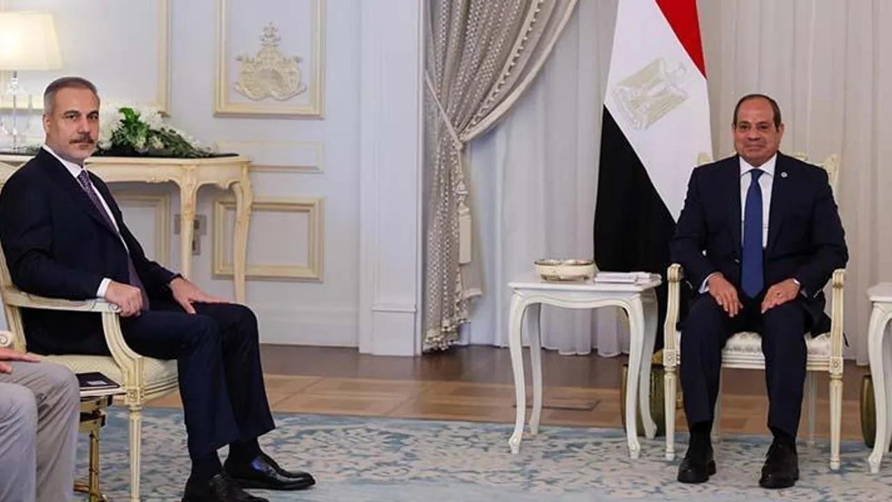 Hakan Fidan, Mısır Cumhurbaşkanı Sisi ile El Alameyn'de Görüştü Image