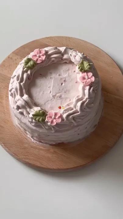 Strawberry Puree Cake Recipe Image