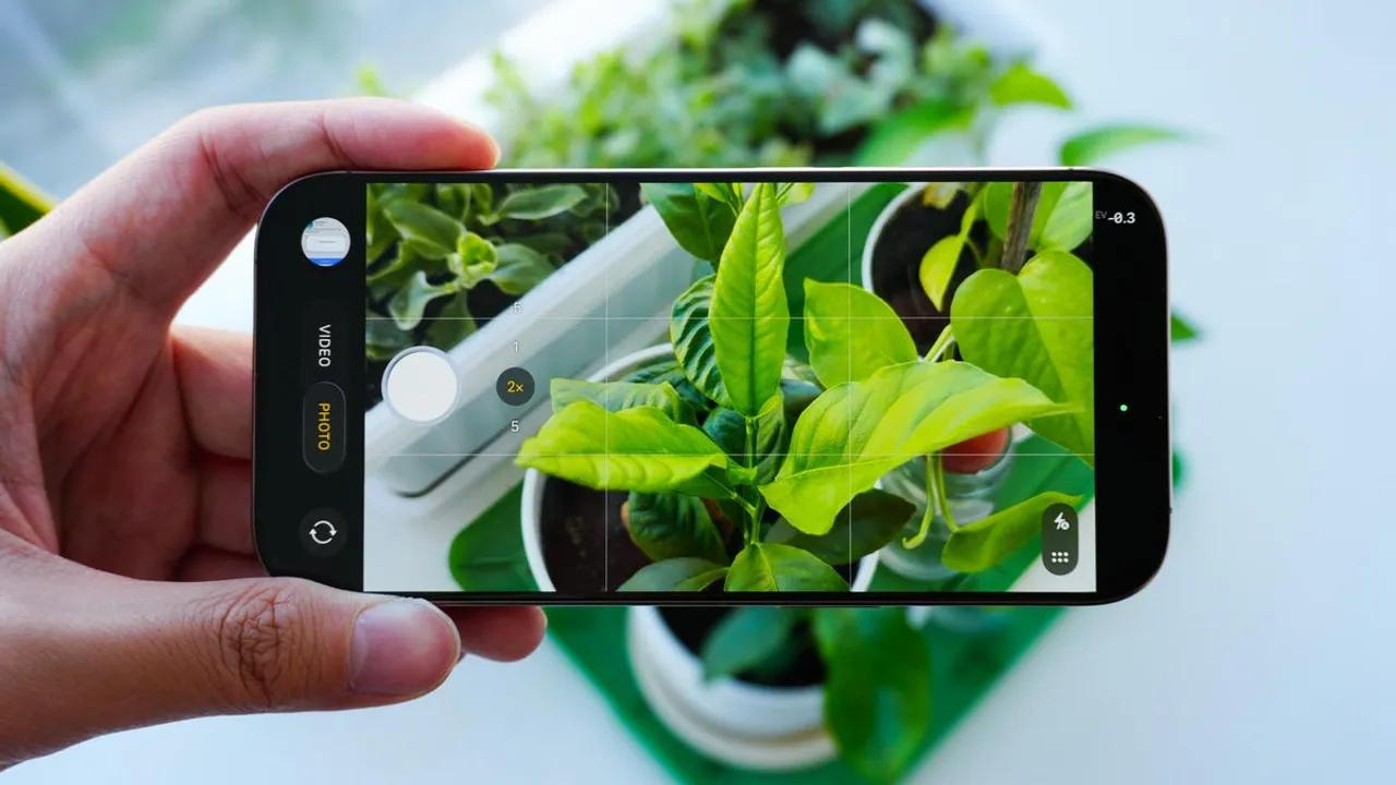 iOS 26 Update Fixes iPhone Camera App Navigation Issues Image