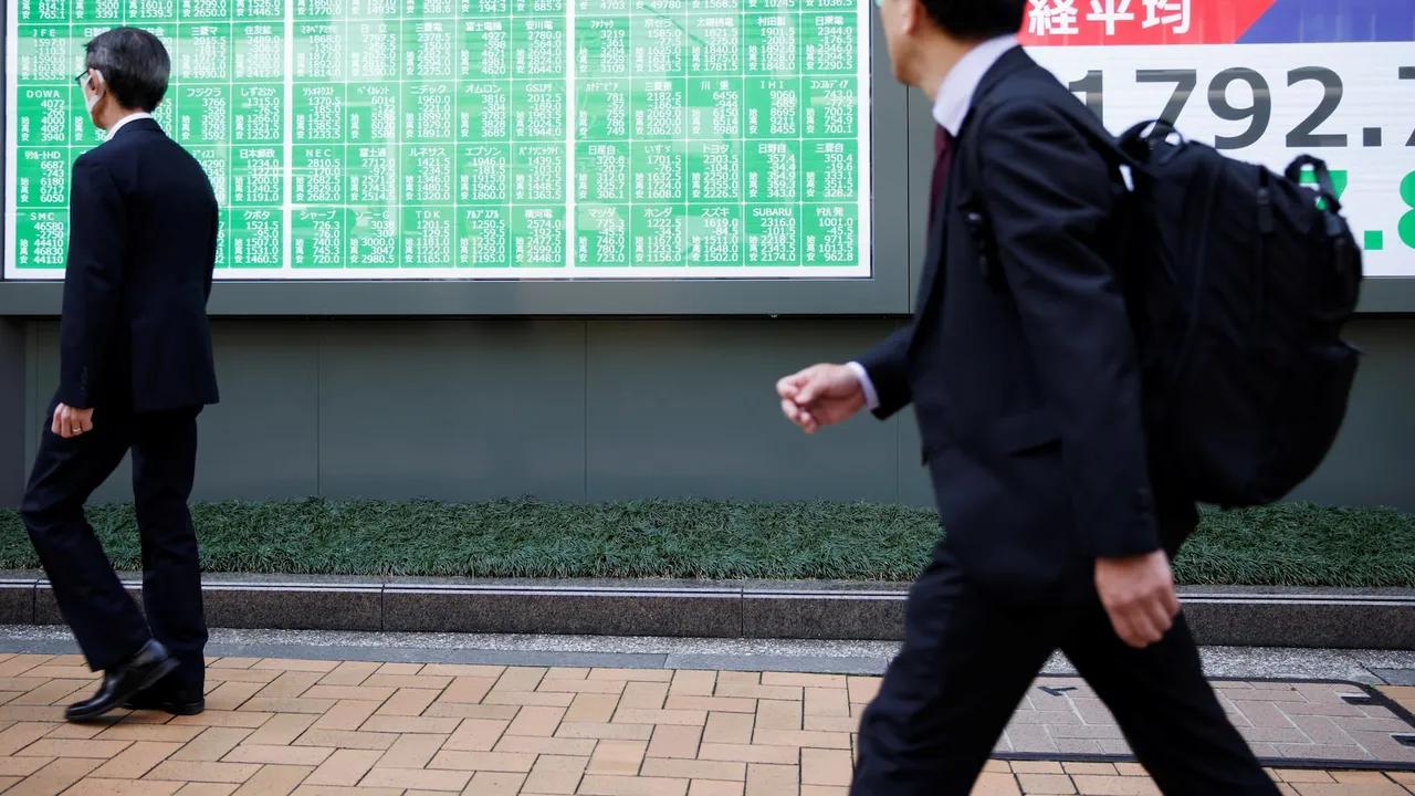Asian Markets Climb as US-China Tariff Truce Boosts Optimism Image
