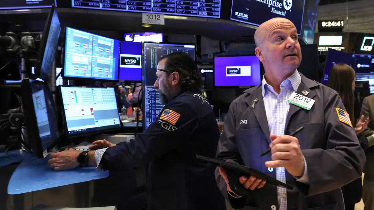 Dow Futures Rise After Tamer Inflation Data Image