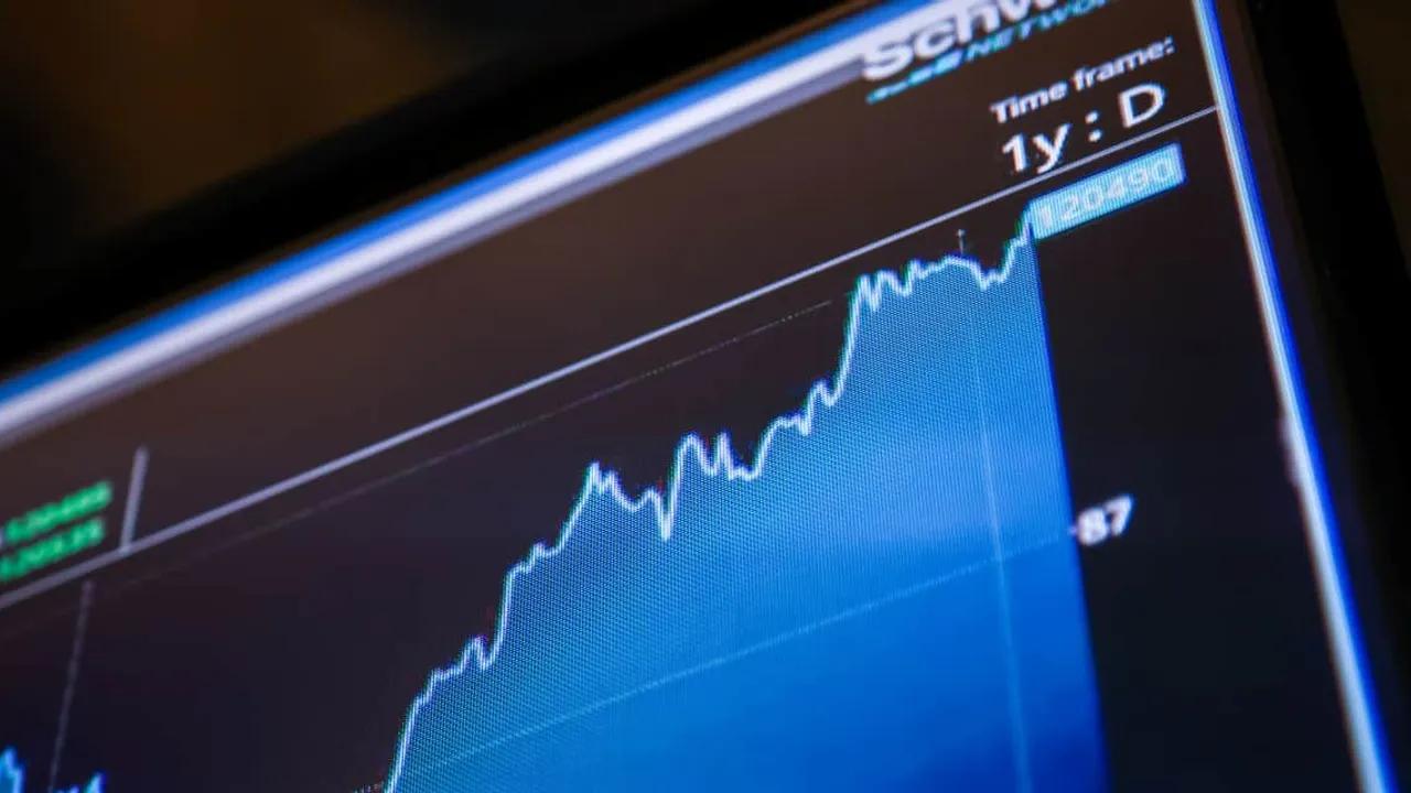 Bullish Crypto Exchange Makes Strong Market Entrance with IPO Image
