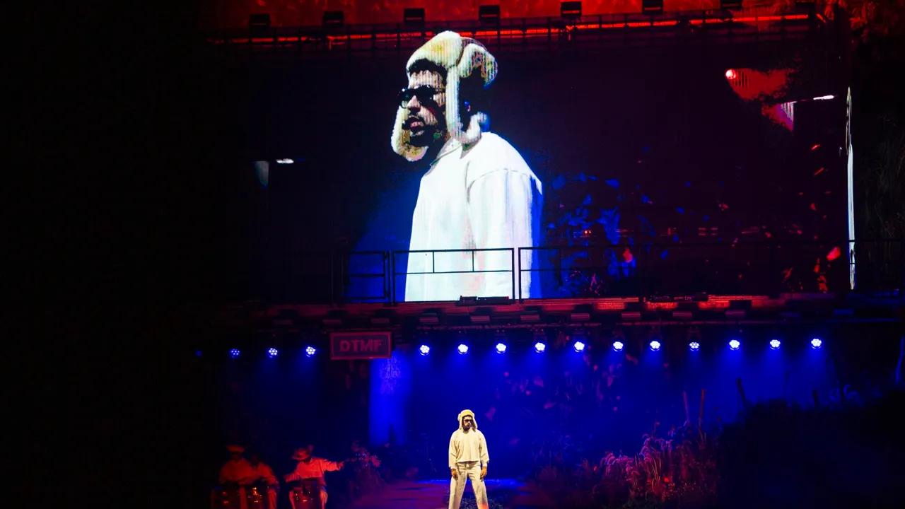 Bad Bunny's Concert Unites Puerto Ricans with a Touch of Home Image